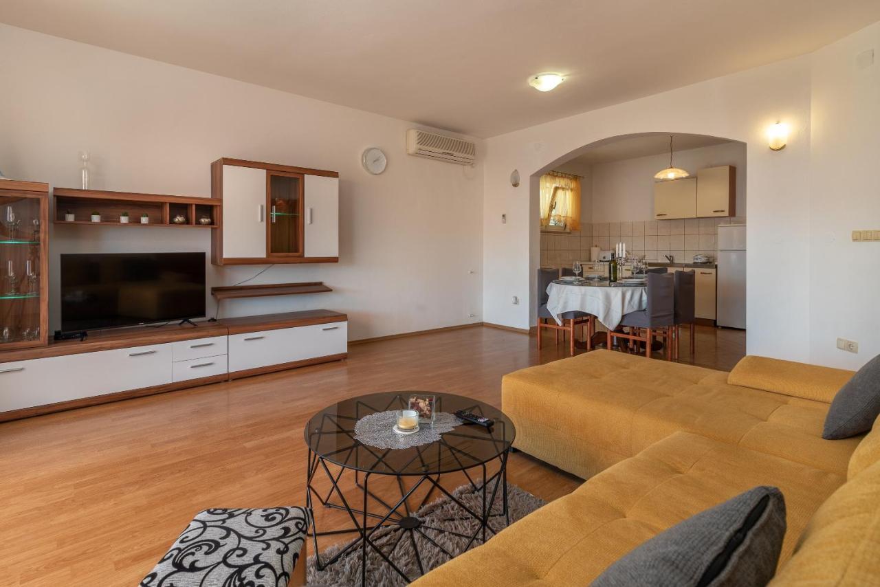 טרוגיר Comfortable Apartment Near The Sea מראה חיצוני תמונה